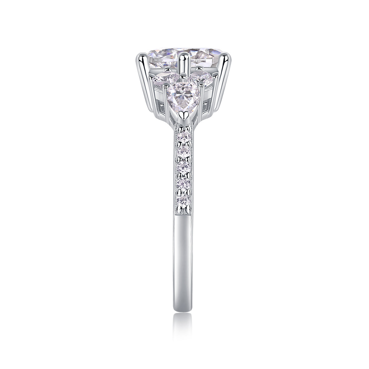 Brilliant round cut Moissanite